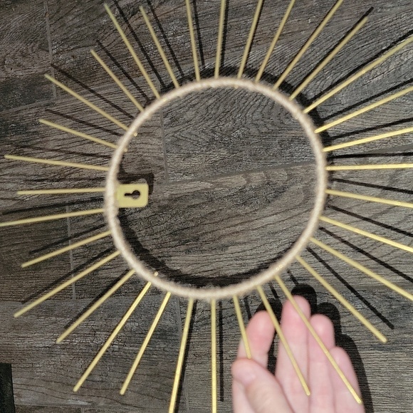 Wall decor NWT Gold with tan twine around the inside hanging wall decor - Picture 4 of 6